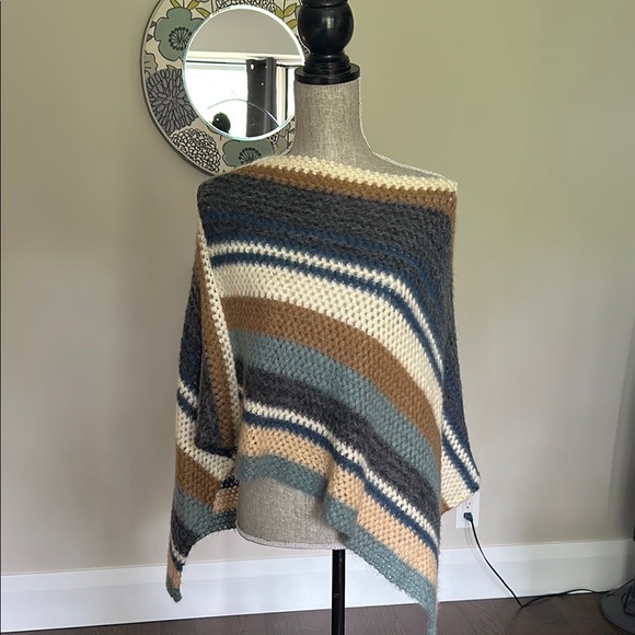 Striped Multicolor Poncho - Picture 3 of 8